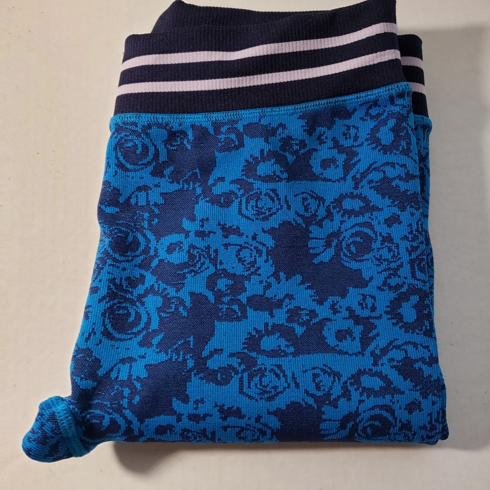 Fabletics Seamless Floral Jacquard Print L…